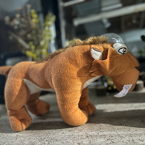 Ice Age Continental Drift DIEGO SABERTOOTH TIGER 10" Plush Stuffed Animal - Picture 1 of 8
